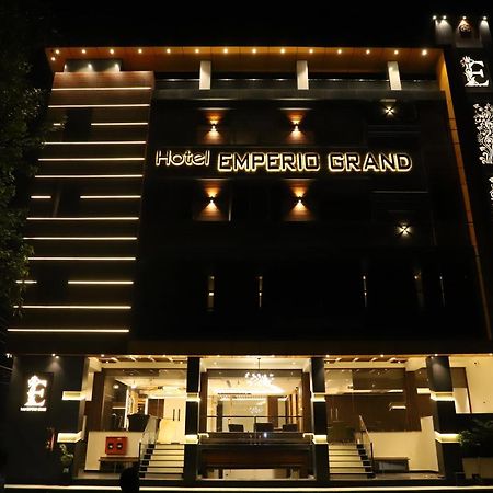 Hotel Emperio Grand Lucknow Bagian luar foto