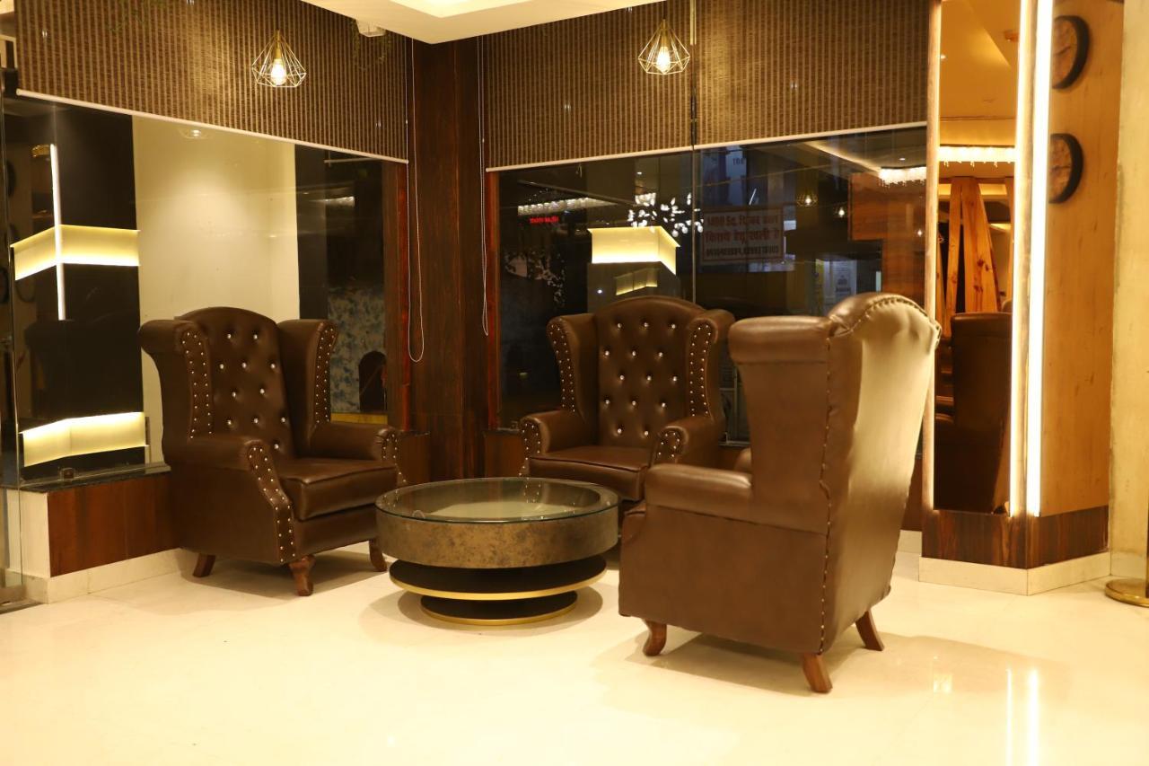 Hotel Emperio Grand Lucknow Bagian luar foto